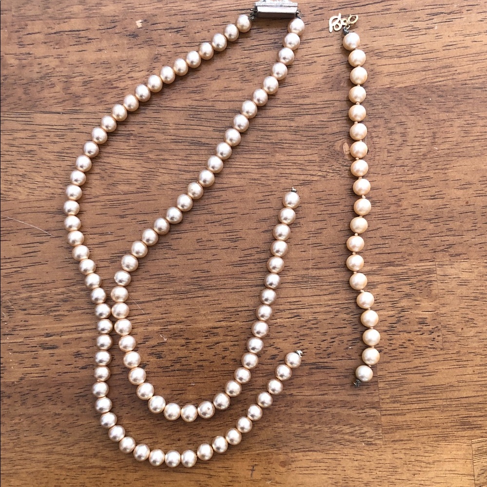 Pearls Gems Necklace and Bracelet